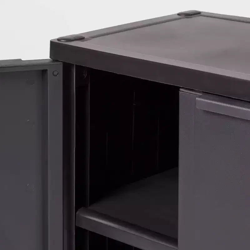 Armoire de rangement en plastique