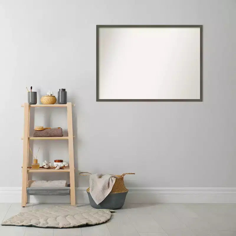 Miroir mural de salle de bain en bois fin, gris argile, sans biseaux