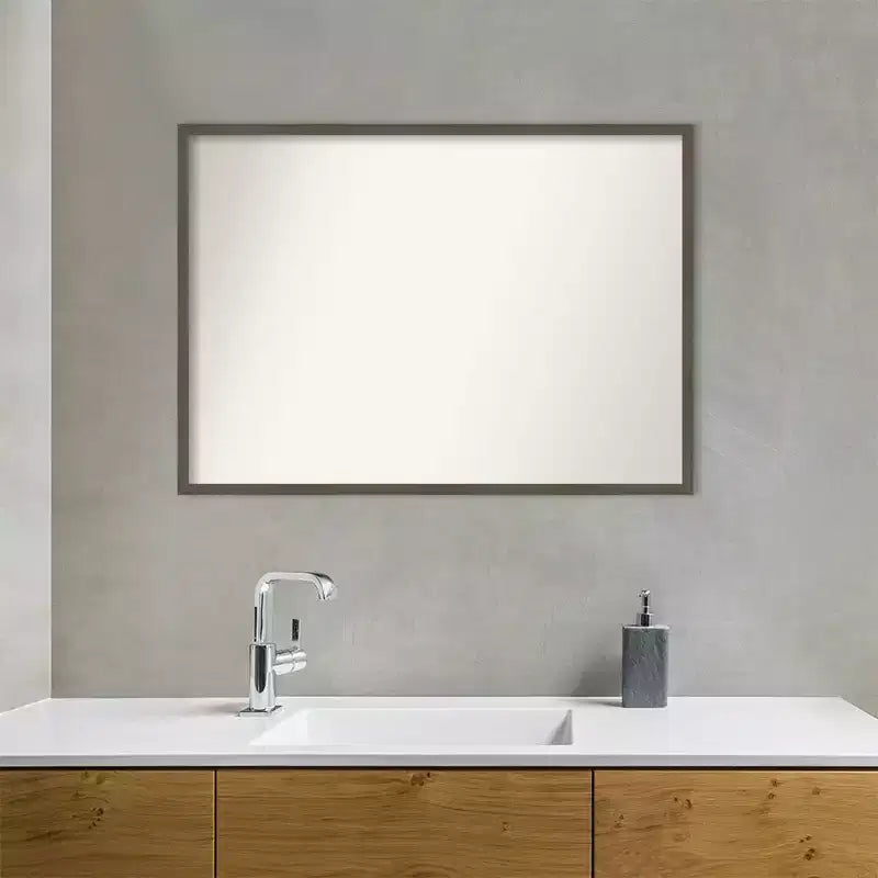 Miroir mural de salle de bain en bois fin, gris argile, sans biseaux